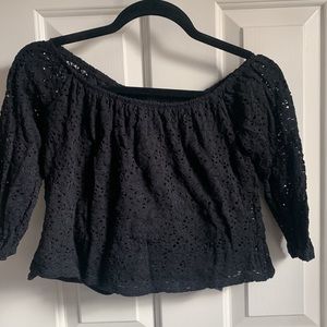 Hollister XS cropped black tee loose lace ots